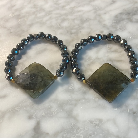 Labradorite & grey hematite bracelet - Picture 5 of 6